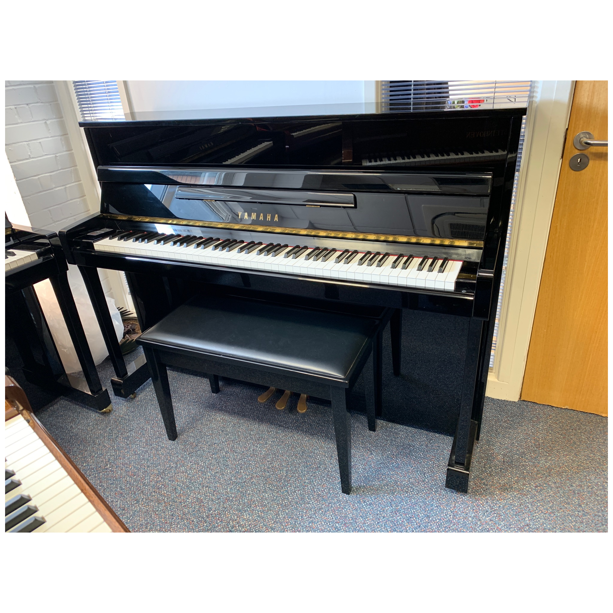 yamaha M112 T Stuart Jones Pianos